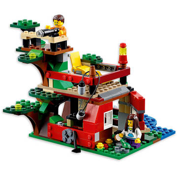 LEGO Aventuri in casuta din copac (31053)