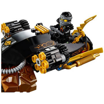 LEGO Motocicleta cu explozoare (70733)