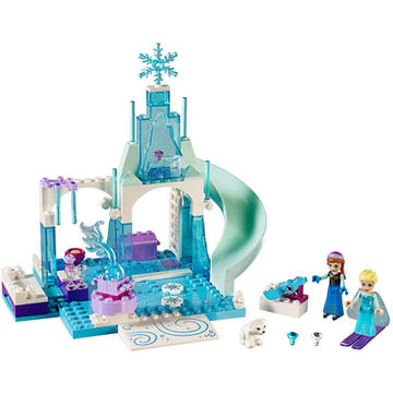 LEGO Anna si Elsa la locul de joaca (10736)