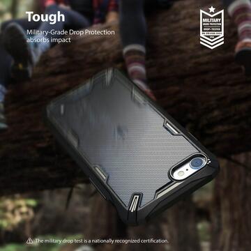 Husa Ringke Husa Fusion X iPhone SE 2020 / 8 / 7 Carbonfiber Black (margini flexibile antishock)