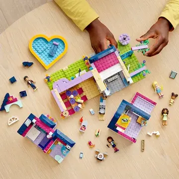 LEGO Friends - Casa familiei Andreei 41449, 802 piese