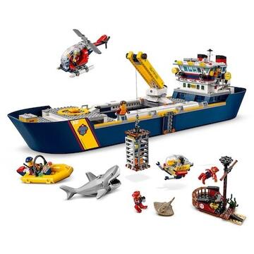 LEGO City - Nava de explorare a oceanului 60266, 745 piese