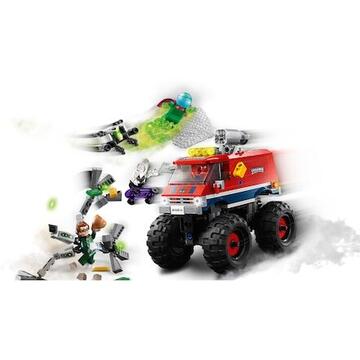 LEGO Super Heroes - Camionul gigant al Omului paianjen contra Mysterio 76174, 439 piese