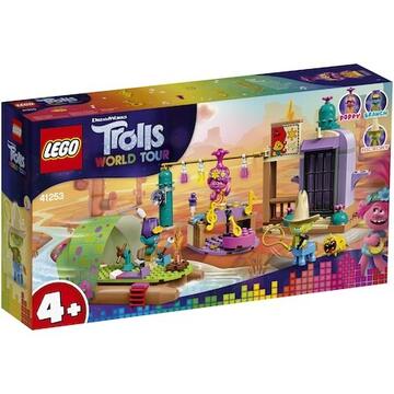 LEGO Trolls World Tour - Aventura cu pluta lui Lonesome Flats 41253