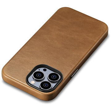 Husa iCarer Husa Capac Spate Piele Oil Wax, Compatibila cu MagSafe Maro APPLE iPhone 14 Pro